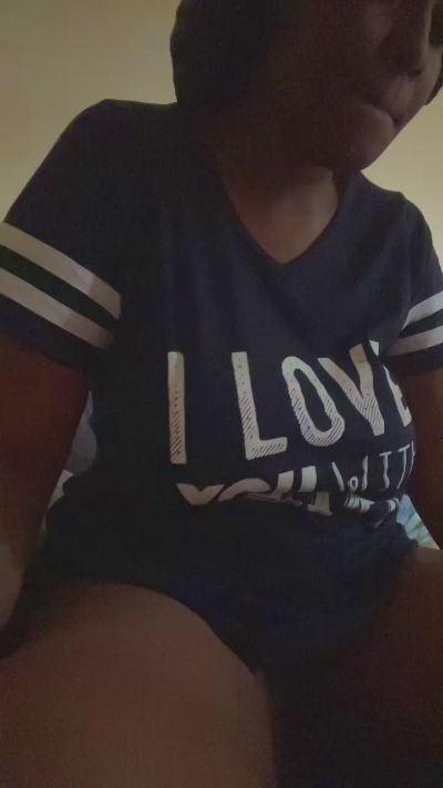 Missbratty5 live cam on Cam4