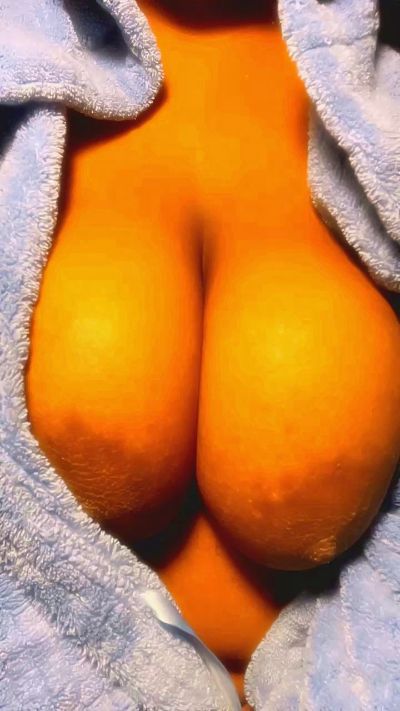Missbratty5 live cam on Cam4