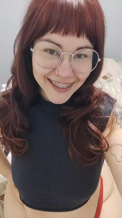 Missgala1 live cam on Cam4