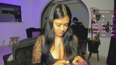 Missholly_ live cam on Cam4