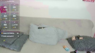 Misslittlee live cam on Cam4