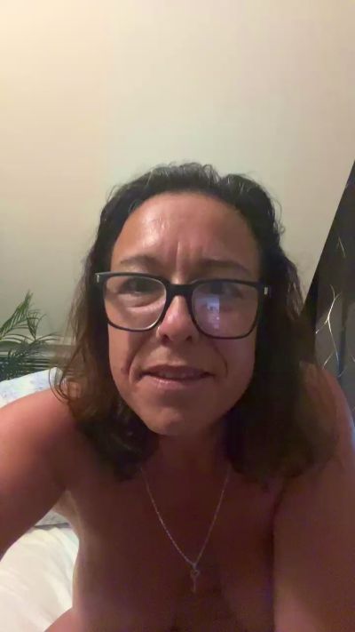 Misswelling live cam on Cam4
