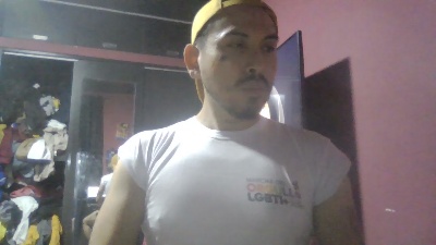 MisterWillWonka live cam on Cam4