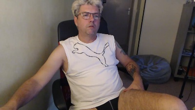 Mistercoeur live cam on Cam4