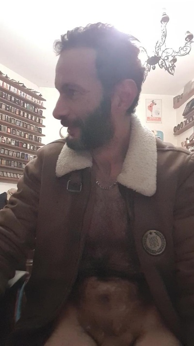 Misterhaifa20 live cam on Cam4