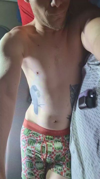 MisteryKiddo live cam on Cam4