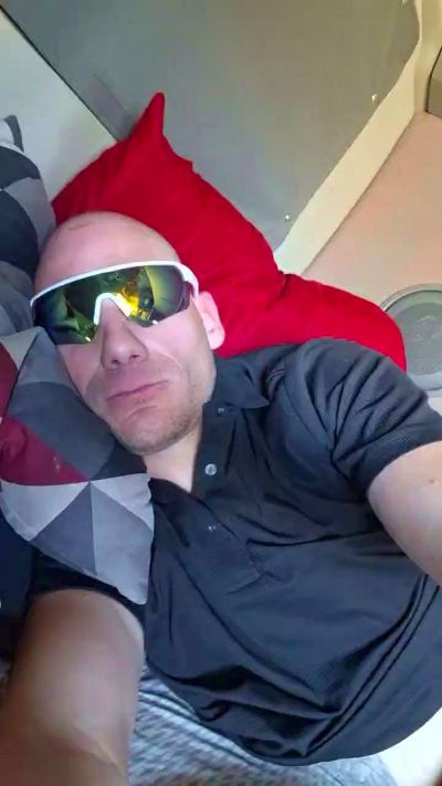 MisteryKiddo live cam on Cam4