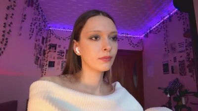 MistiHelfer live cam on Cam4