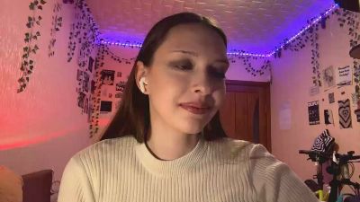 MistiHelfer live cam on Cam4