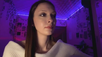 MistiHelfer live cam on Cam4
