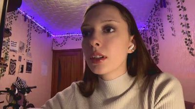 MistiHelfer live cam on Cam4