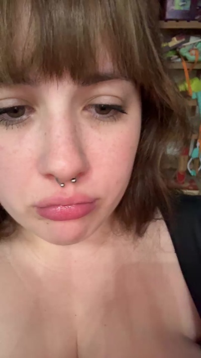 MistressEm live cam on Cam4