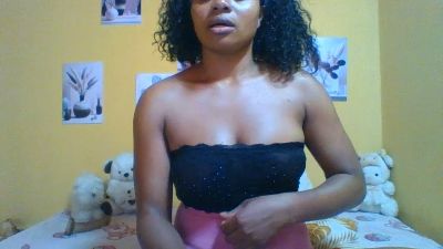 Mitia_01 live cam on Cam4