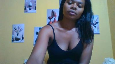 Mitia_01 live cam on Cam4