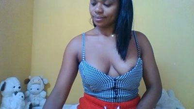 Mitia_01 live cam on Cam4