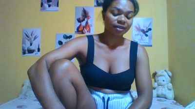 Mitia_01 live cam on Cam4
