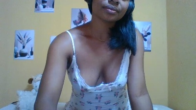 Mitia_01 live cam on Cam4