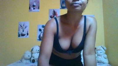 Mitia_01 live cam on Cam4