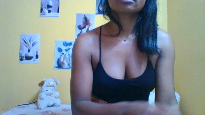 Mitia_01 live cam on Cam4