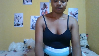 Mitia_01 live cam on Cam4