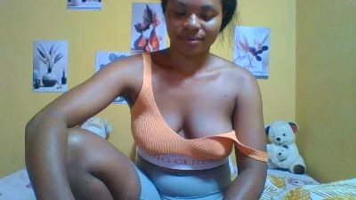 Mitia_01 live cam on Cam4