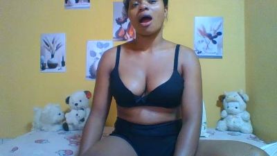 Mitia_01 live cam on Cam4
