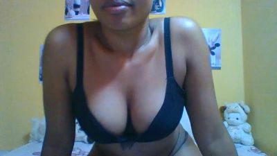 Mitia_01 live cam on Cam4