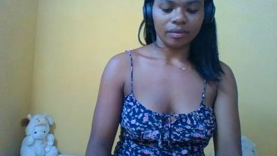 Mitia_01 live cam on Cam4