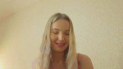 MitzieParonto live cam on Cam4