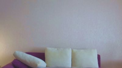 MitzieParonto live cam on Cam4