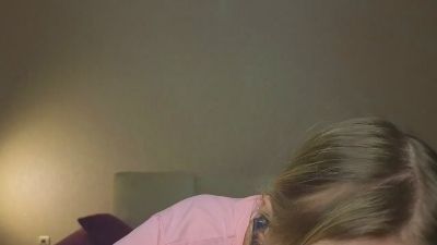 MitzieParonto live cam on Cam4