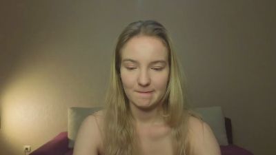 MitzieParonto live cam on Cam4