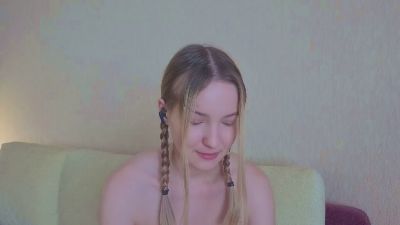 MitzieParonto live cam on Cam4