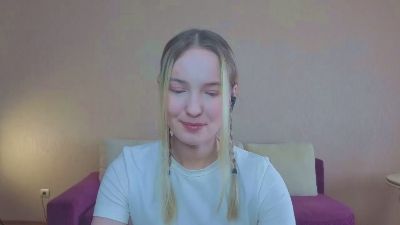 MitzieParonto live cam on Cam4