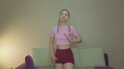 MitzieParonto live cam on Cam4