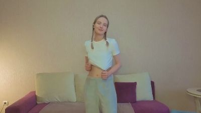 MitzieParonto live cam on Cam4
