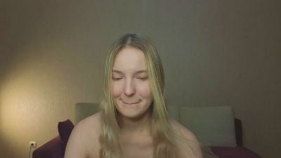 MitzieParonto live cam on Cam4