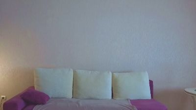 MitzieParonto live cam on Cam4