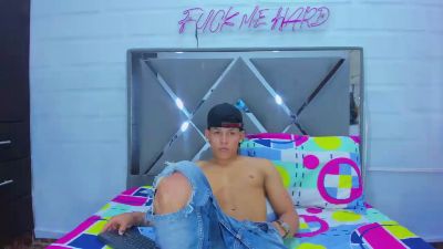 Mixed_Energy live cam on Cam4