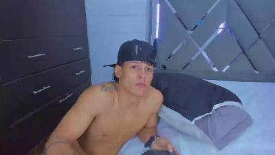 Mixed_Energy live cam on Cam4