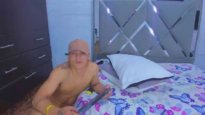 Mixed_Energy live cam on Cam4