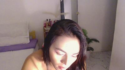 Miyakha live cam on Cam4