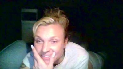 MizzMoist live cam on Cam4