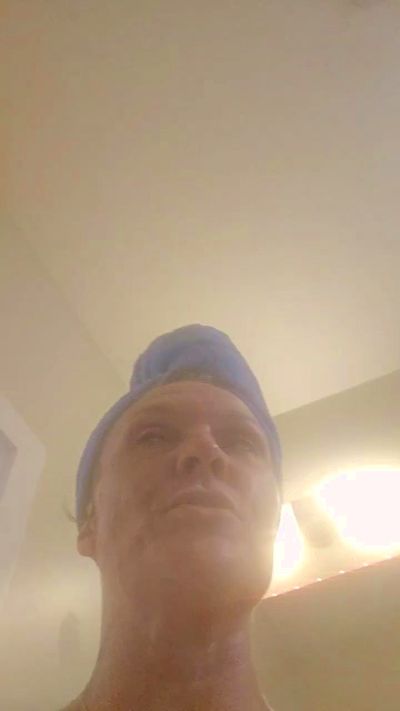 MizzMoist live cam on Cam4
