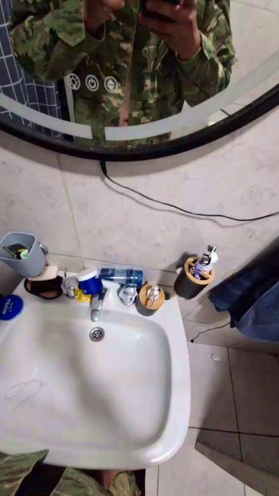 Mldz7 live cam on Cam4