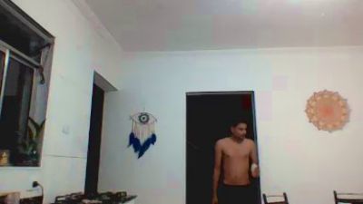 MlkPentelhud0 live cam on Cam4