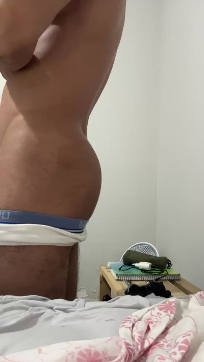 Mlkhot06 live cam on Cam4