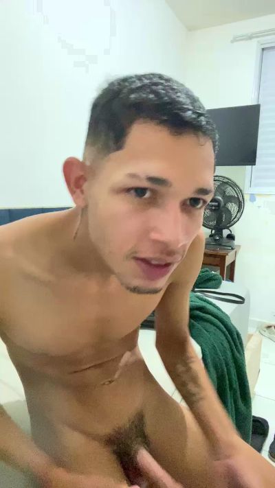 Mlknovinhooo live cam on Cam4