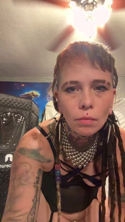 Mmruiz9909 live cam on Cam4
