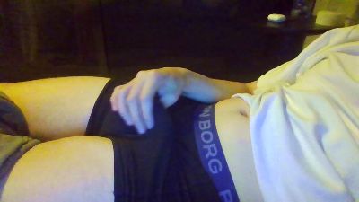 MoaningT live cam on Cam4